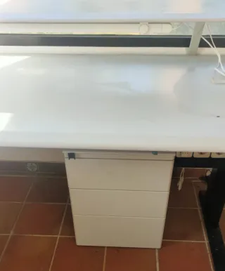 Mesa de oficina grande para modelismo