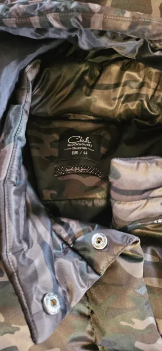 Cazadora acolchada camuflaje