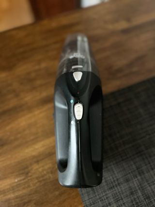 Aspiradora de mano negra