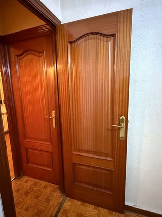 Puertas interiores de Sapelly