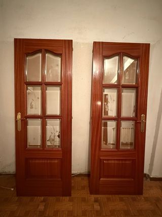 Puertas interiores de Sapelly