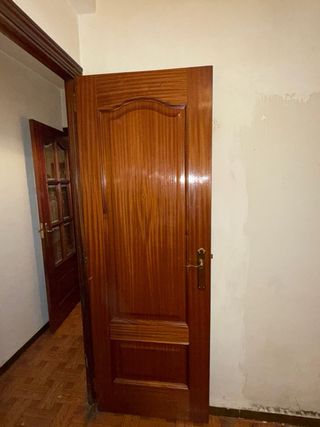 Puertas interiores de Sapelly