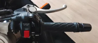 YAMAHA FZR 1000 EXUP