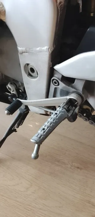 YAMAHA FZR 1000 EXUP