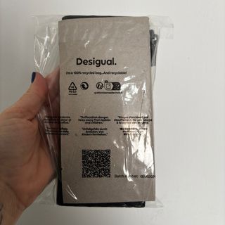 Monedero billetero negro Desigual