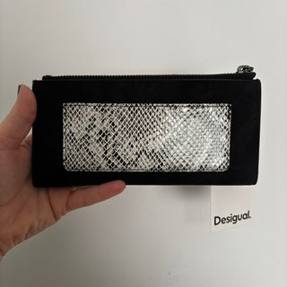 Monedero billetero negro Desigual