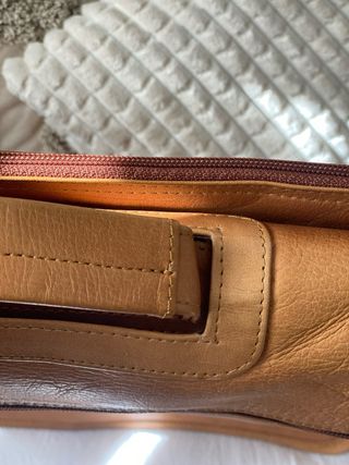 Maletín de piel marrón