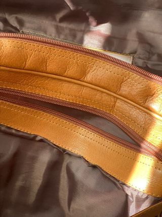 Maletín de piel marrón