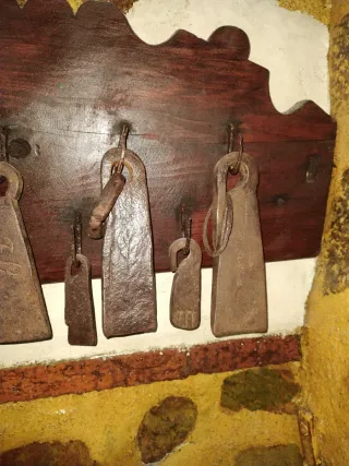 Antigua espetera con 10 ponderales para Óscar