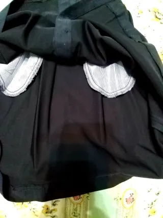 Falda Zara azul marino y Estampada