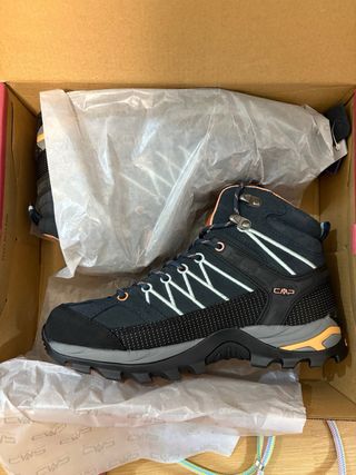 Botas senderismo CMP mujer negras y naranjas