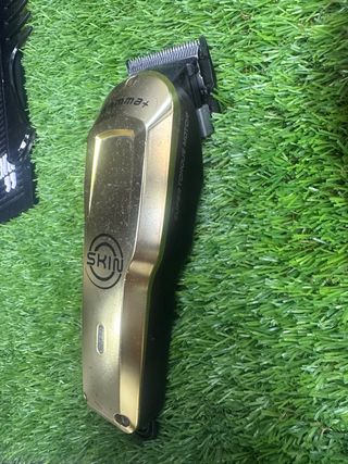 Máquina Cortapelo Gamma+ Skin Dorada
