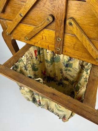 Costurero de madera francés vintage