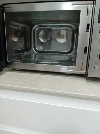 Microondas Acero Inoxidable WINIA