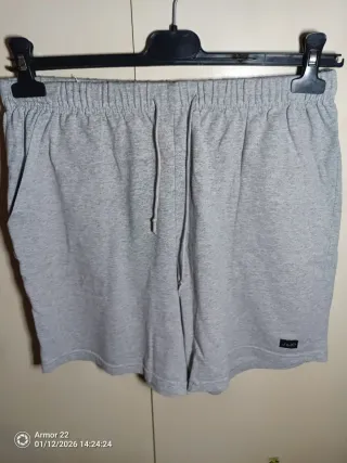 Torna indietro di vedere foto