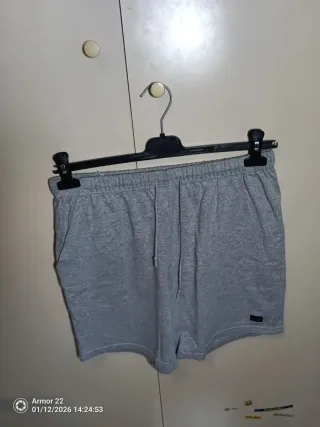 Torna indietro di vedere foto