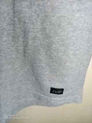 Torna indietro di vedere foto