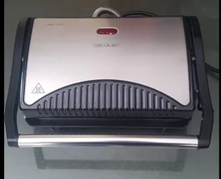 Cecotec Rock'nGrill 700W Parrilla Eléctrica