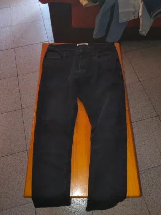 Pantalones vaqueros negros