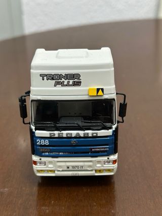 Camión Pegaso Troner Plus Metal