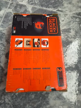 Sierra de calar Black+Decker naranja