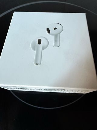 Airpods 4 con cancelación de ruido activa