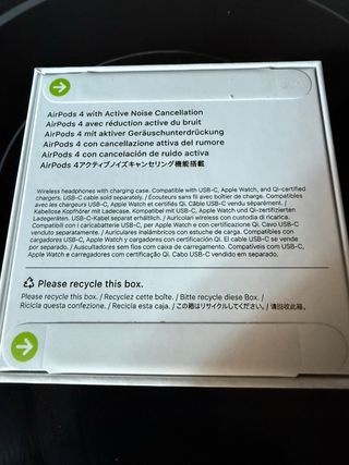 Airpods 4 con cancelación de ruido activa