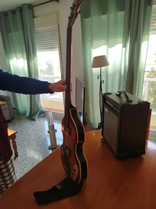 Bajo Epiphone