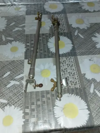 Coppie di aste di fissaggio