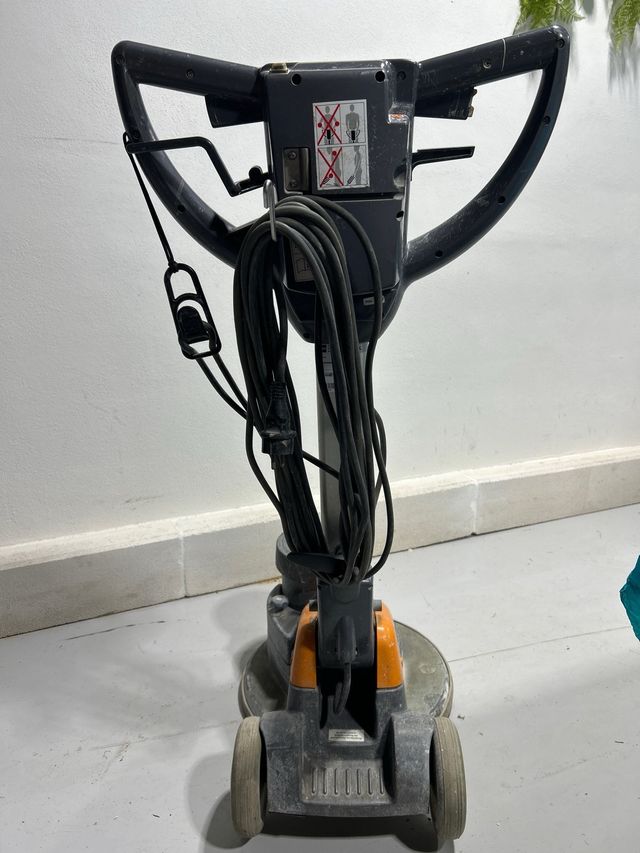 Abrillantadora/Fregadora TASKI ergodisc 165