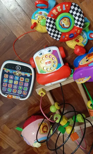 Lote Juguetes Bebé Fisher-Price, VTech y otros