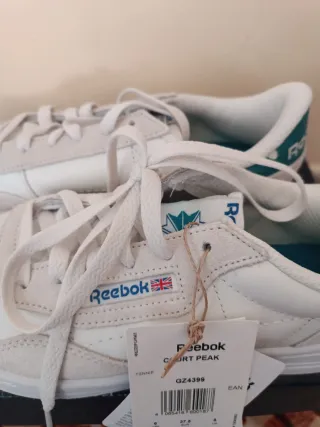 Scarpe Reebok bianche e teal