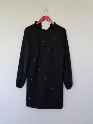 Vestido negro con perlas Talla L