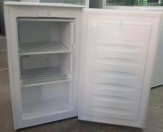 Congelador vertical FrigeluX A+ por solo 140€!