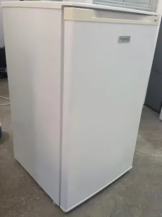 Congelador vertical FrigeluX A+ por solo 140€!