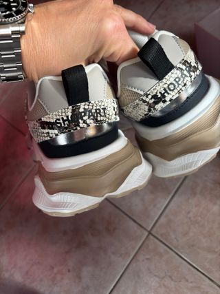 Sneakers Shop Art n. 40