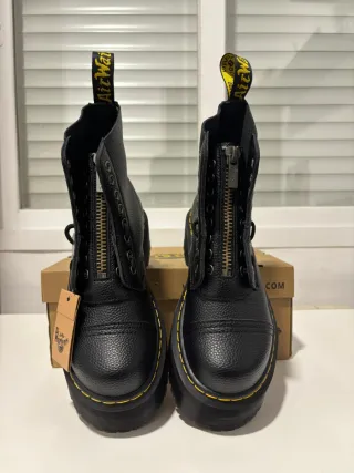 Botas Dr. Martens Negras Plataforma