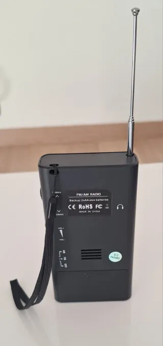 Radio Portátil FM/AM Zilon Negra