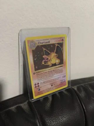 Charizard Pokémon Carta Base Set 1999