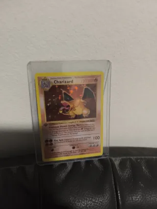 Charizard Pokémon Carta Base Set 1999