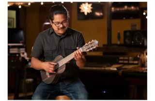 Guitalele Ortega RGL5EB Premium