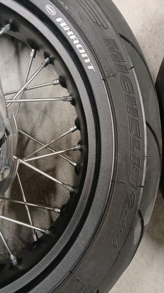 RUEDAS GAS GAS 700 CON KIT DE ARRASTRE