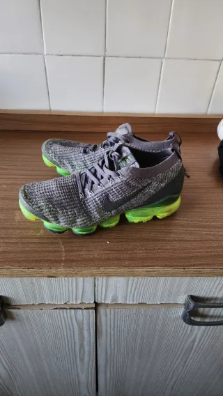Nike Vapormax original Talla 45 Gris/Verde