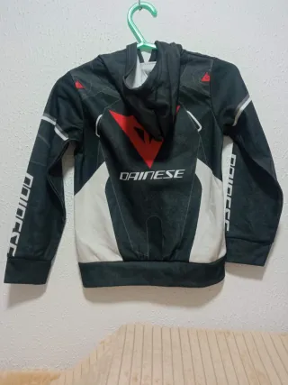 Sudadera Infantil con capucha Talla 120 (5-6 años)