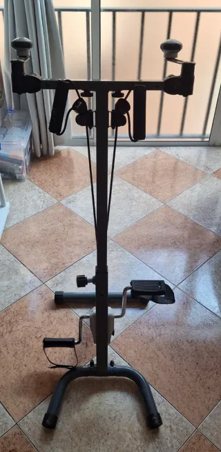 Bicicleta estática para ejercicio esta nueva