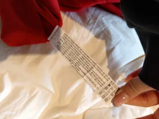 Maglietta Stradivarius rossa