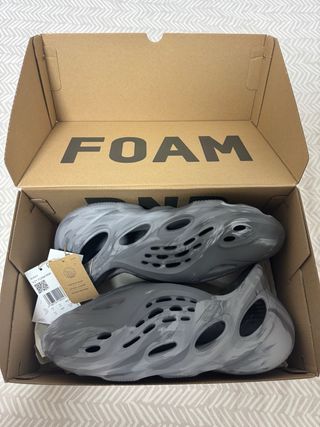 Yeezy Foam Runner, Gris, 44,5