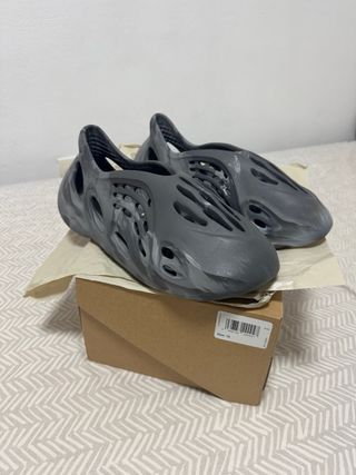 Yeezy Foam Runner, Gris, 44,5