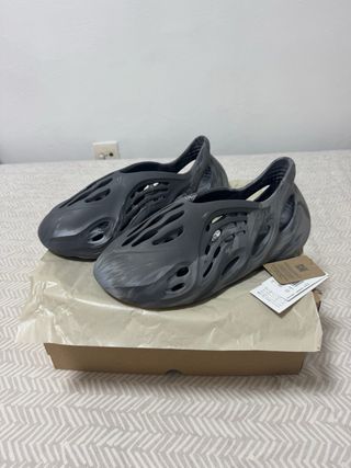 Yeezy Foam Runner, Gris, 44,5