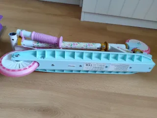 Patinete Disney de Princesas Plegable para niños